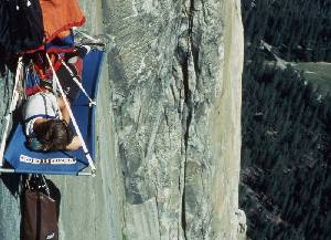 Las nuevas rutas americanas de El Capitn, la pared rocosa ms completa del mundo, en Yosemite (California) exigen, en ocasiones, ms de un mes de escalada en la pared 