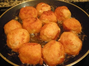 Huevos escondidos dor�ndose