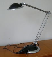 L�mpara de pie. (Al pulsar se abrir� la foto en una nueva ventana.)