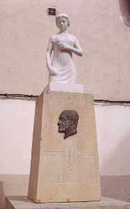 Monumento a Antonio P�rez G�mez