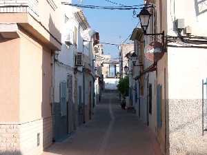 La estrecha y tpica calle de San Pedro, que sera durante mucho tiempo la calle mayor Fortuna