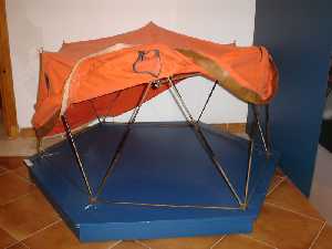 Maqueta de tienda de campa�a [Calasparra_Museos_Fundaci�n] 
