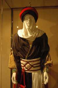  Detalle del traje de una c�bila mora [Caravaca_Museo Fiesta]