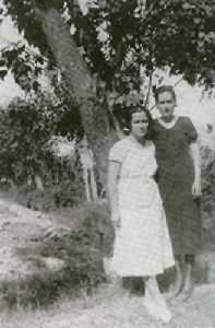 Mar�a Cegarra y Carmen Conde [La Uni�n_Mar�a Cegarra] 