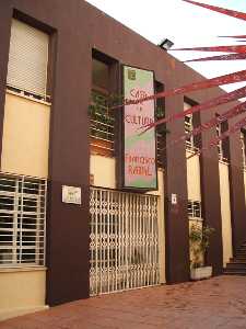 Entrada a la Sala de Matr�n en �guilas [�guilas_Personaje_Matr�n]