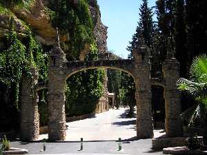 Entrada al Santuario [Santuario de la Esperanza de Calasparra]