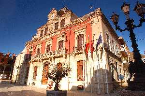 Fachada del Ayuntamiento de Mazarrn