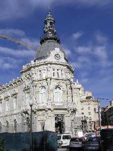 Vista de la c�pula y reloj