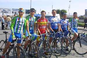 Los murcianos en la vuelta a Murcia. De izq. a der. Valverde, Juli, Guillamn, Martnez, Segado y Cuenca