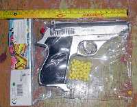 pistola P-999 (Al pulsar se abrir� la foto en una nueva ventana.)