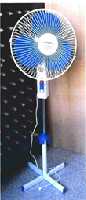 ventilador con pedestal (Al pulsar se abrir� la foto en una nueva ventana.)