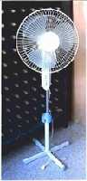 ventilador con pie (Al pulsar se abrir� la foto en una nueva ventana.)