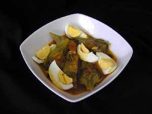 Hervido de alcachofas con pi�ones y huevo[La Florida]