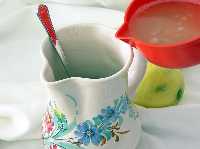 A�adiendo el jugo de lim�n 