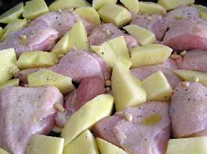 Aceite, pimienta,sal, pi�ones 