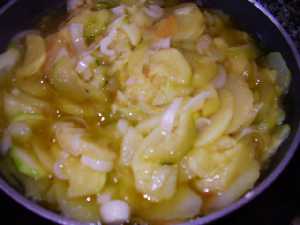 Zarangollo casi finalizado en sart�n 