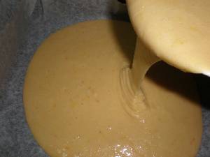 7.- Incorporaci&oacute;n de la masa al molde de hornear 