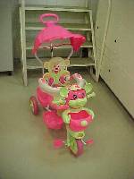 triciclo de juguete (Al pulsar se abrir� la foto en una nueva ventana.)